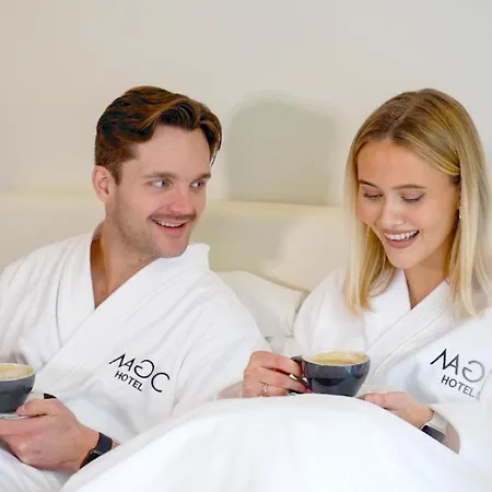 Hotell Magic & Kloverhuset 4*