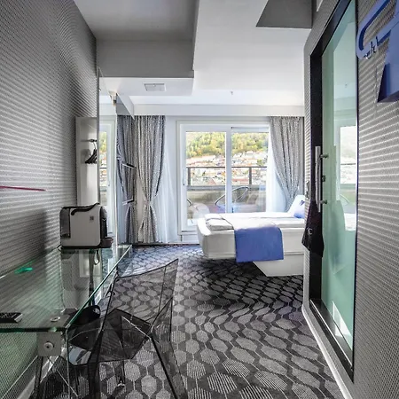Magic & Kloverhuset Hotell